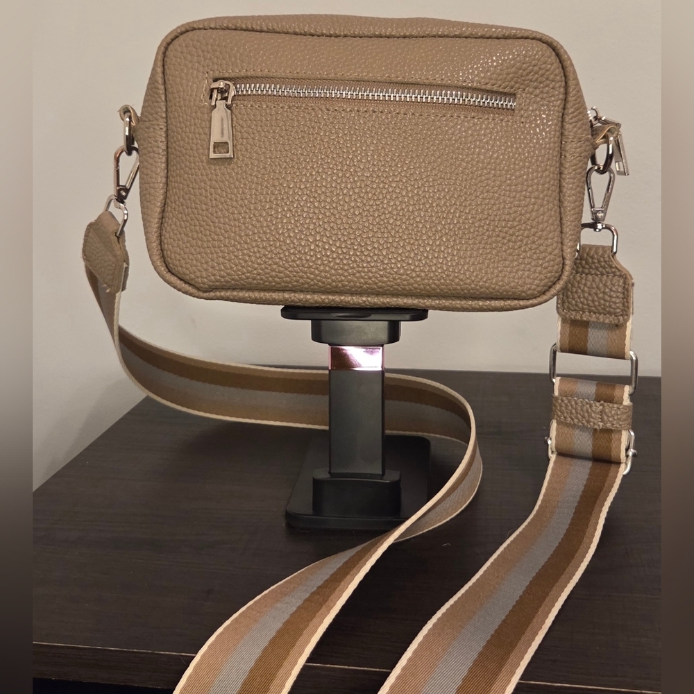 Set of 2 Vegan Leather Camera Crossbody Bags Black & Taupe Adjustable Straps - Picture 6 of 10